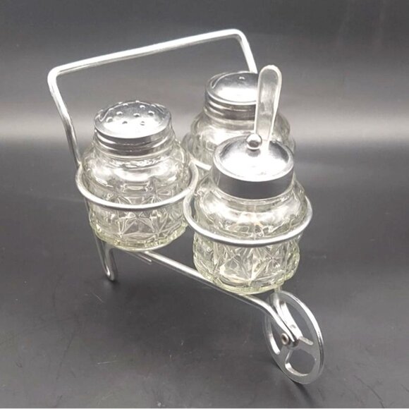 Vintage Condiment Wheelbarrow 3 Clear Cut Glass Containers Shakers & Jam Spoon - Picture 1 of 6